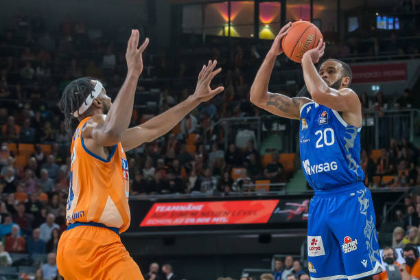 帮助球队快 帮助球队快