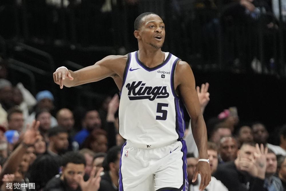 为球迷献上 为球迷献上